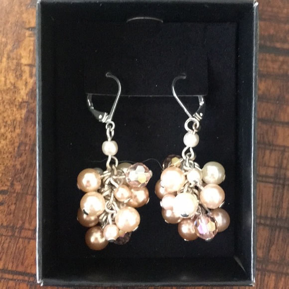 Avon Jewelry - Avon Perlesque Rose Earrings